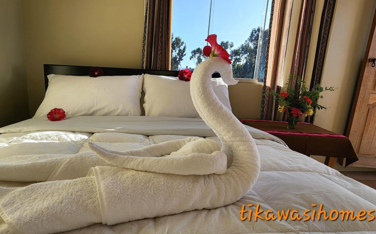 Tikawasi Homestay Comunidad Pueblo Isla Amantani Jose Luis Ocosuyo エクステリア 写真