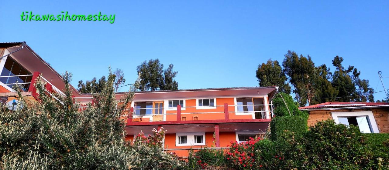 Tikawasi Homestay Comunidad Pueblo Isla Amantani Jose Luis Ocosuyo エクステリア 写真